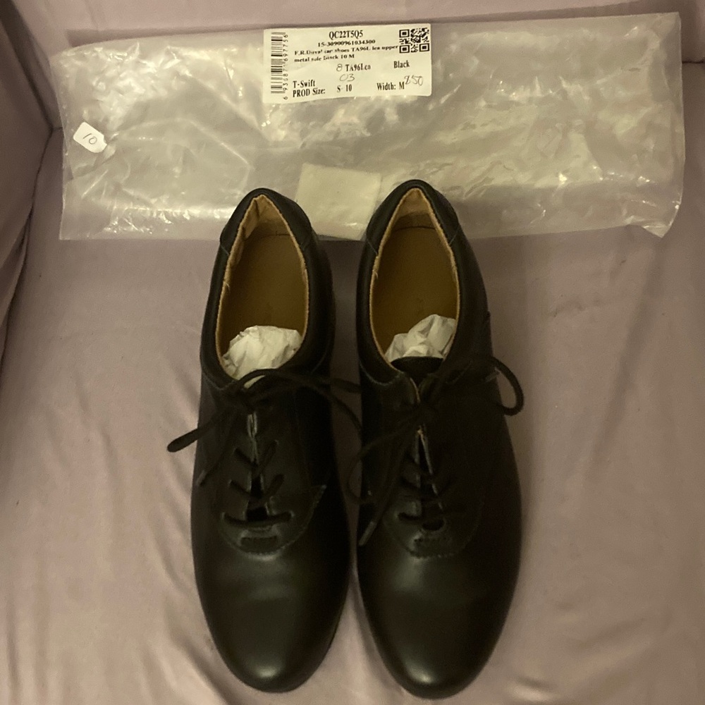 Elegant Black Adult Lace Up Tap Shoes